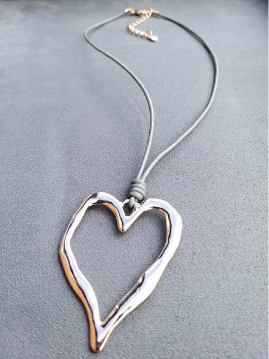 Heart Rose Gold Pendant Leather Necklace