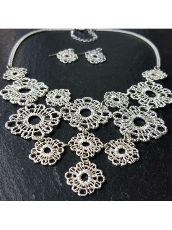 Silver flower crochet set