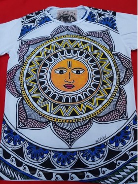 Sun - Mandala  - Mirror - T-Shirt  - White - Medium - 100% cotton